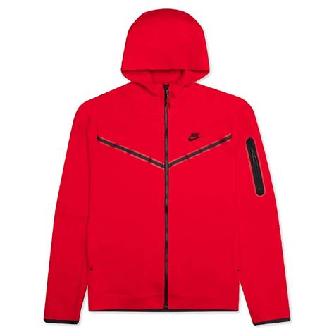 Red Nike Tech Fleece .